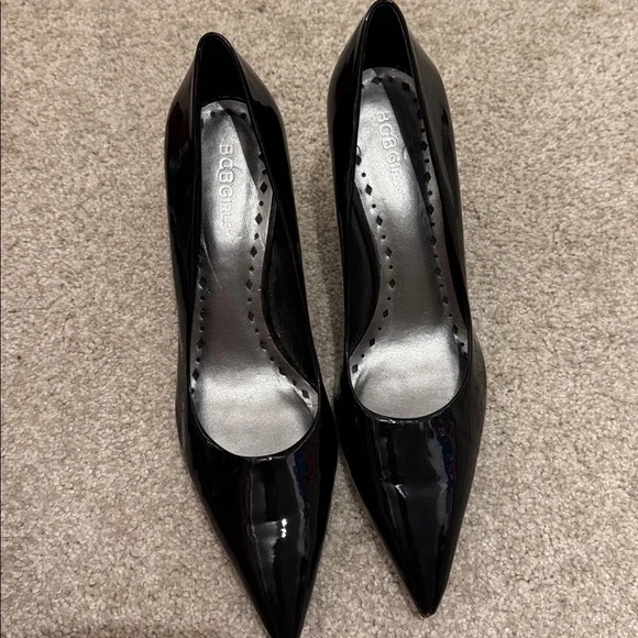 BCBGirls patent leather pumps size 8.5 - Picture 2 of 7